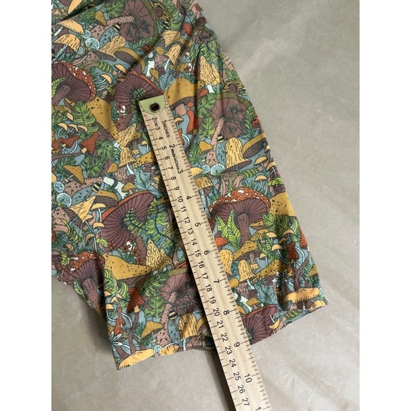 Earthbound Trading Co Men Size XXL Mushroom Print Button Up Short Sleeve Shirt - Picture 8 of 11